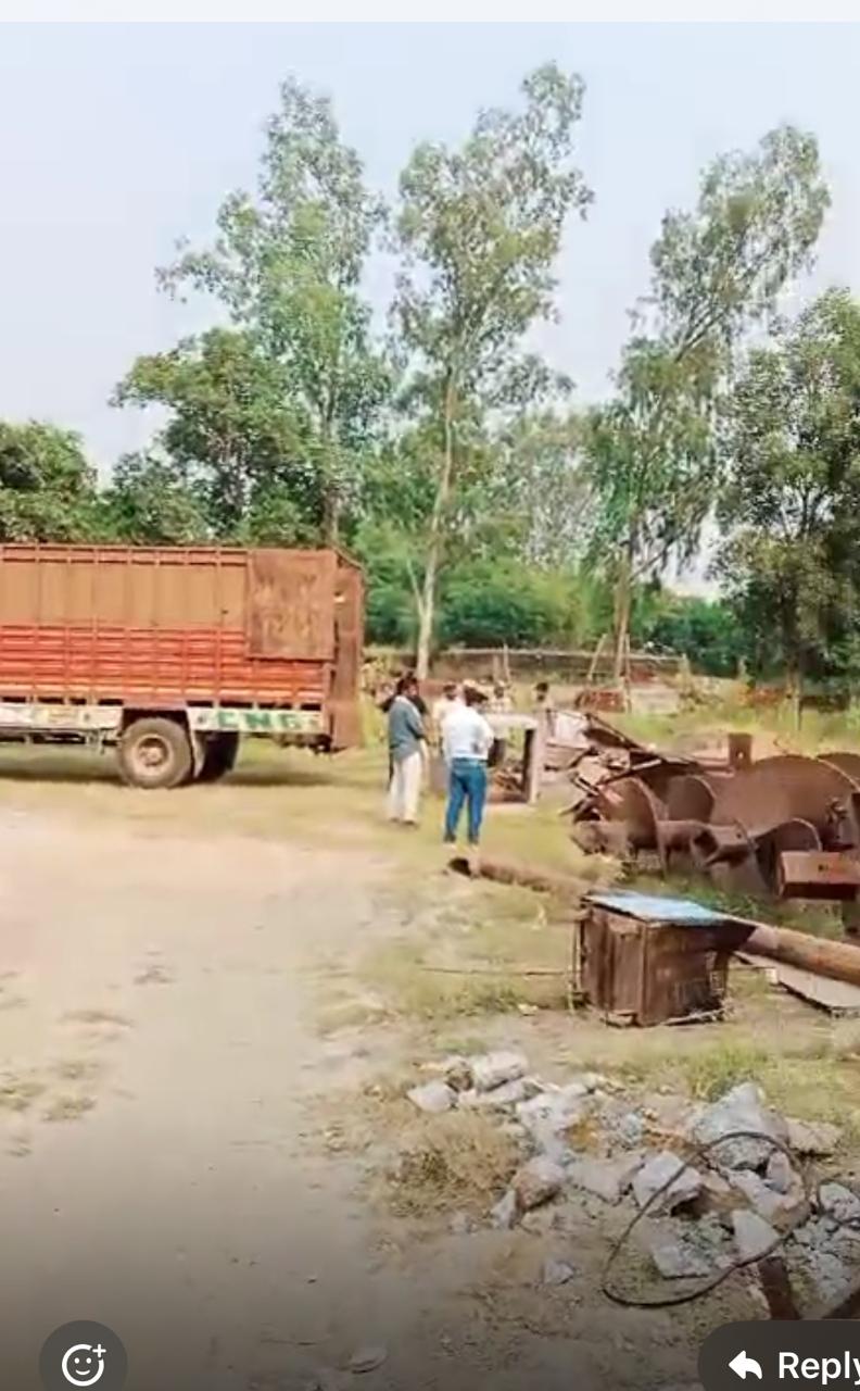 अफसरों ने ही बेच डाला लाखों का स्क्रैप