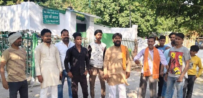 हिंदू नेता की मस्जिद गिराने की मांग