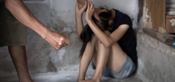 लड़की का जीना कर दिया था दुश्वार, अब जाएंगे सलाखों के पीछे