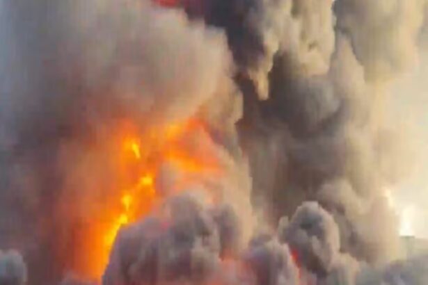 लिसाड़ीगेट-होटल में आग