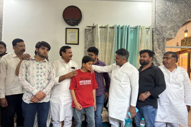 कांग्रेसियों ने दी परिवार को दी सांत्वना