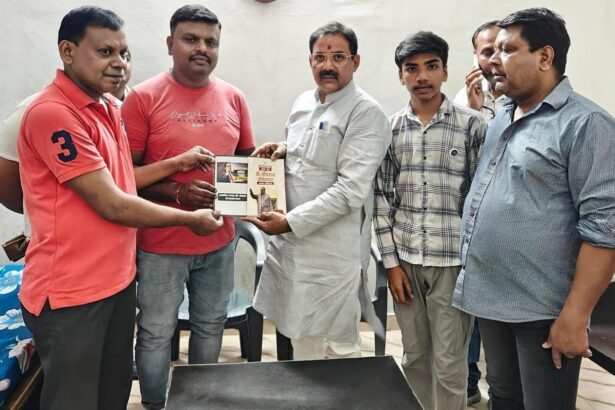 पीएम मोदी ने दिया डा. आंबेडकर को सम्मान