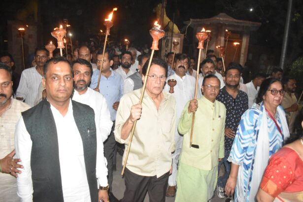 कायरना हमला गम और गुस्सा