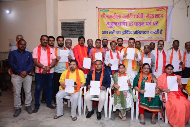 भगवान का भोग लगाकर भंडारा