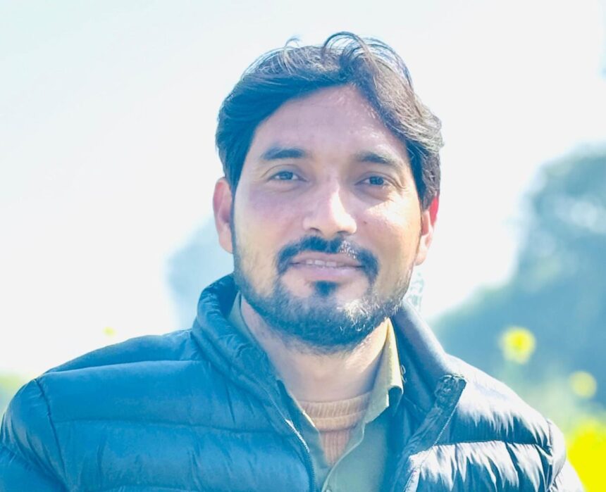कसूर तो बताओ आखिर है क्या