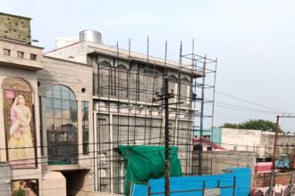 अवैध निर्माण पर कार्रवाई की मांग