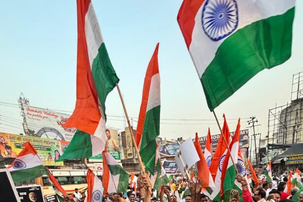 सेना के शौर्य को समर्पित तिरंगा यात्रा