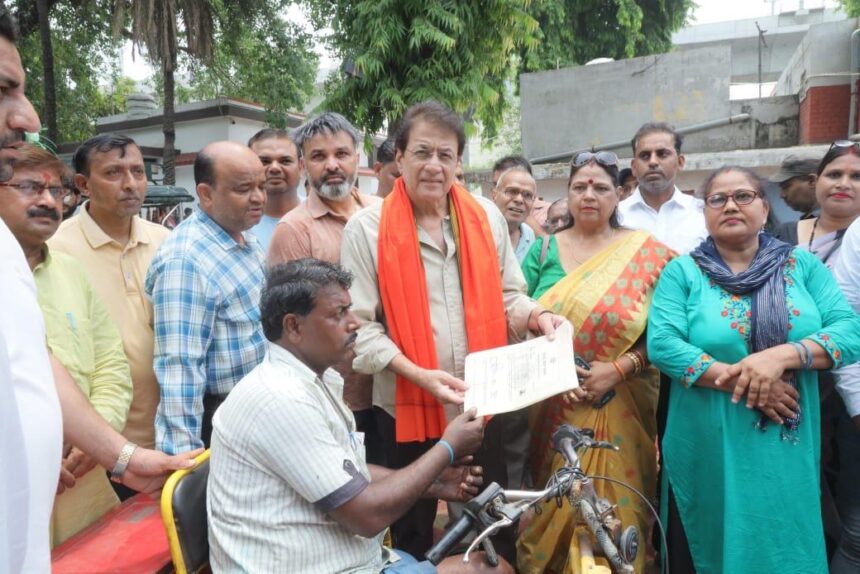 सांसद ने लगवाया शिविर