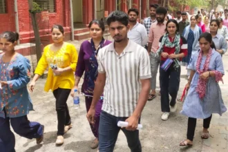 ज्वैलरी मौजे तक उतरवा दिए