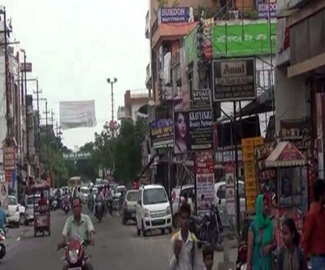 बेच डाली सैन्ट्रल मार्केट की सड़क