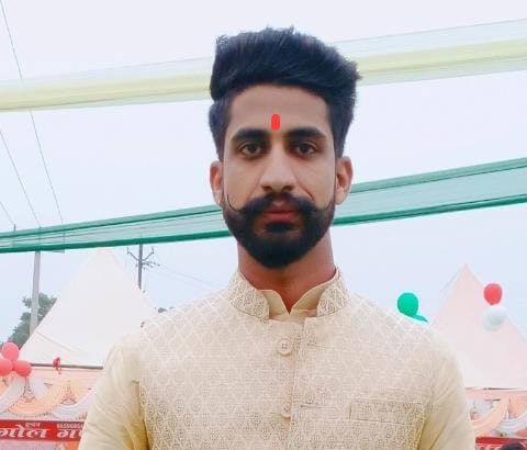 गोकशी मयंक त्यागी ने चढ़ाई आस्तीन