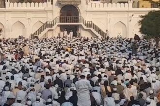 सगे भाई से कम नहीं हिन्दू
