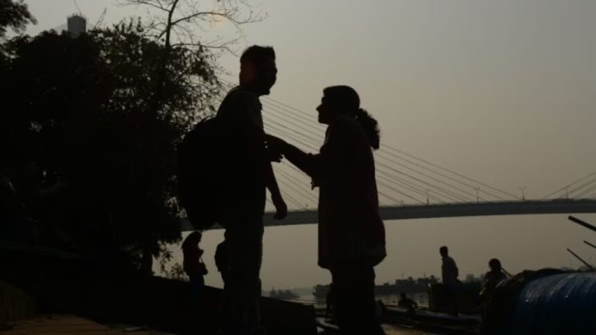 रिश्ते की बहन को ही ले गया भगाकर