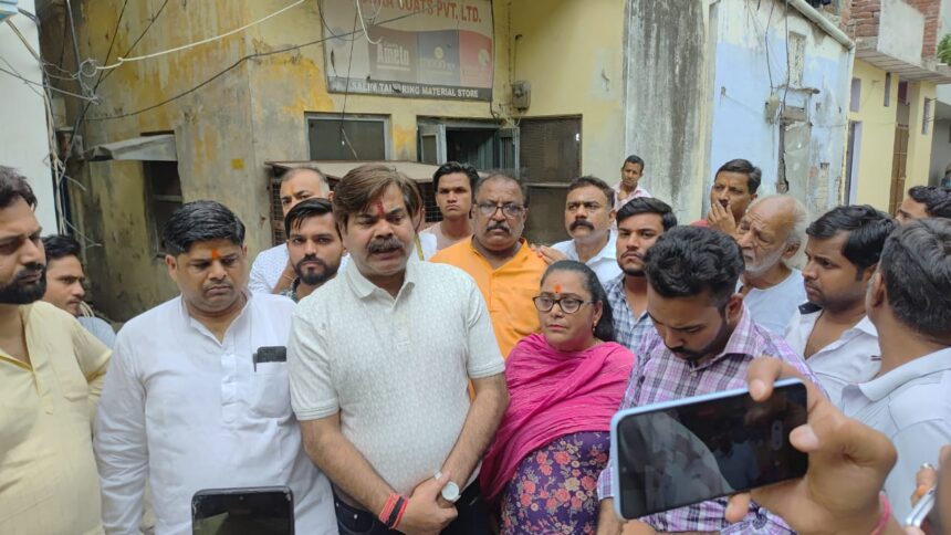 बम धमका भाजपा नेता मौके पर