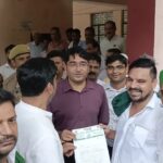 धरने में गरजे निखिल राव