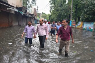 पूरा शहर बारिश में पानी-पानी