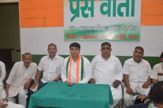 रोके जाने पर उखड़े कांग्रेसी