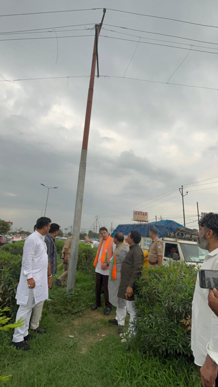 सांसद को नजर आ रहीं अफसरों को नहीं