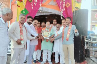 मयंक के कांवड़ कैंप का उद्घाटन
