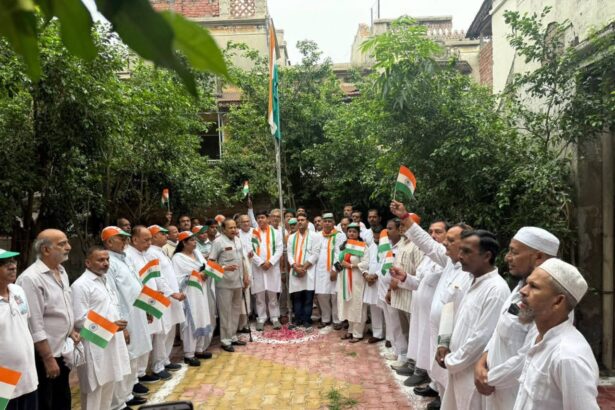 रंजन शर्मा ने फहराया तिरंगा