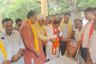 अटल जी को किया नमन