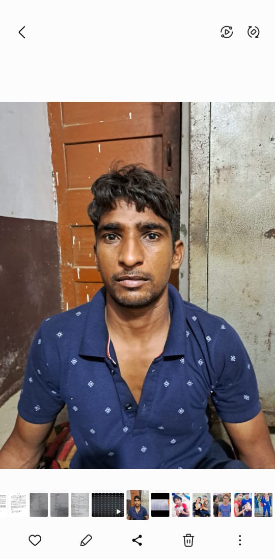 डेढ लाख का इनामी दबोचा शातिर अपराधी है