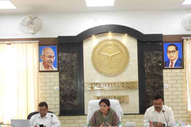 MD ईशा दुहन ने की समीक्षा