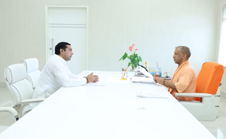 CM से मिले डा. सोमेन्द्र तोमर