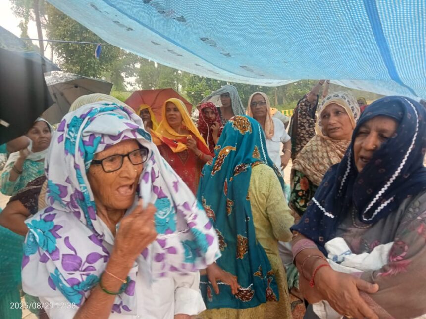 बारिश ना डिगा सकी हौसला