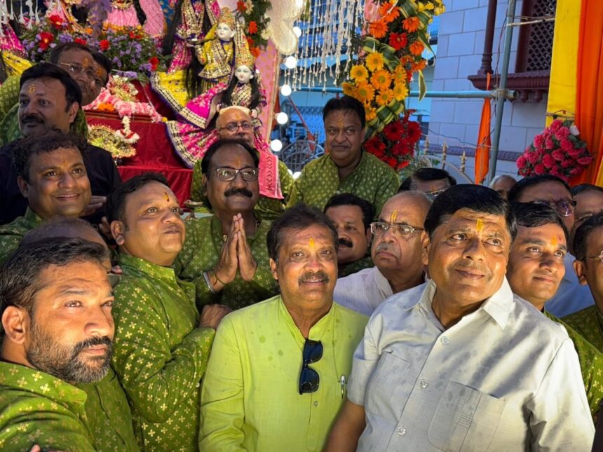 दीप प्रज्जवल डा. संजय जैन