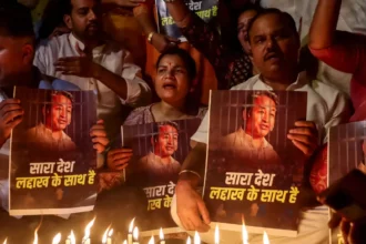 सोनम के समर्थन में कई हस्तियां