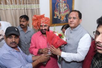 प्रवीण तोमर का शानदार स्वागत