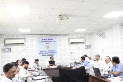 चेयरमैन आशीष गोयल ने की समीक्षा