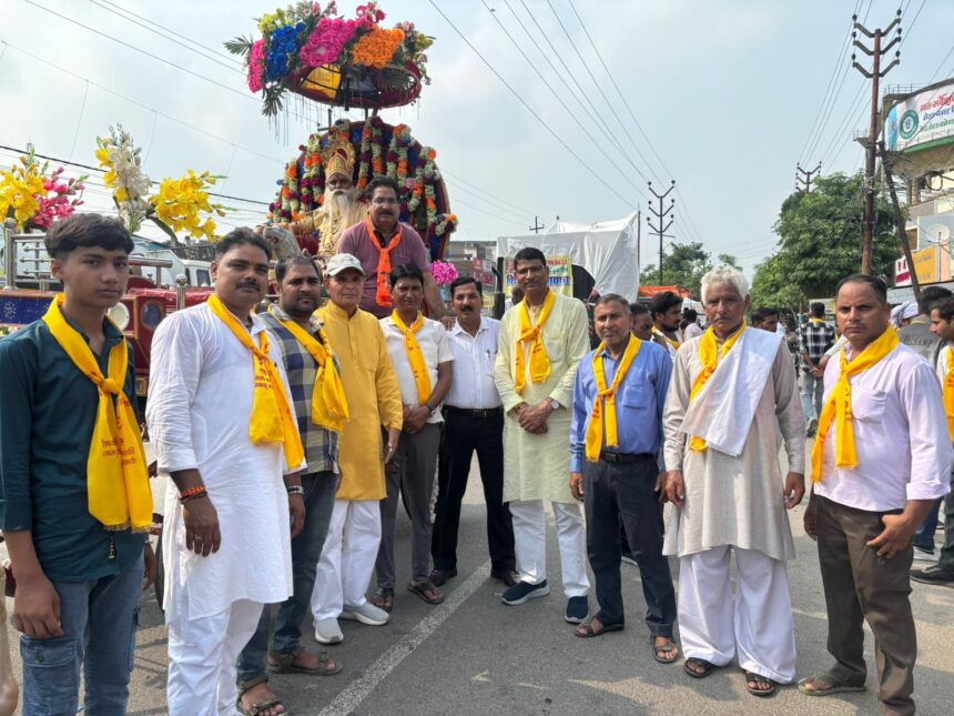 भगवान विश्वकर्मा की शोभायात्रा