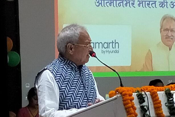 पीएम के जन्म दिन पर 80 व्हीलचेर बांटी