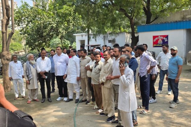 अकबर चौधरी ने घेरा थाना हंगामा