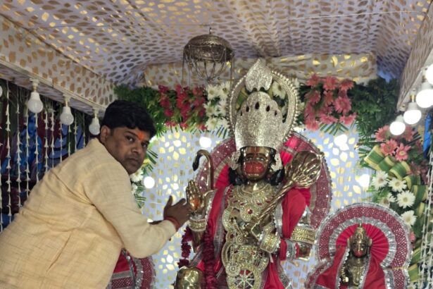 अंकुर गोयल ने की पूजा अर्चना