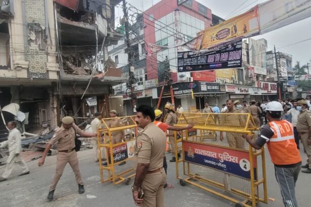 कहां है मेरठ बंद करने वाले..