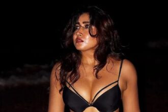 बेचारी! सोफिया को मसल डाला