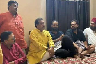 बड़ी देर कर दी मेहरबां आते-आते..