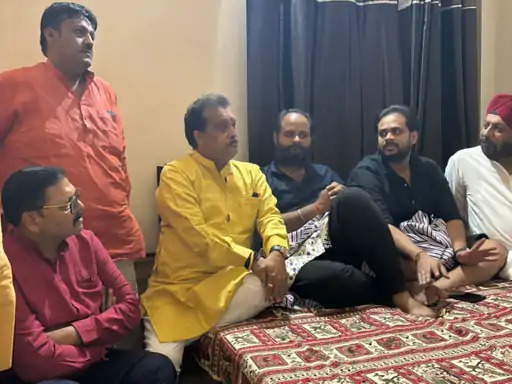 बड़ी देर कर दी मेहरबां आते-आते..