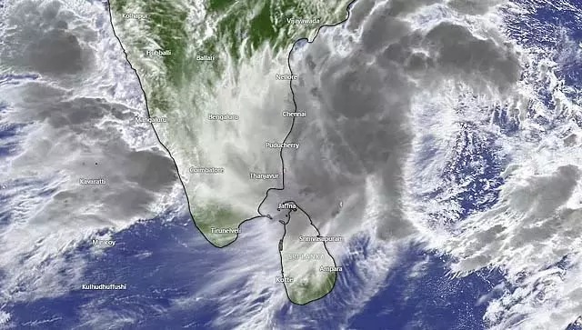 आने से पहले ही डरा रहा मोंथा