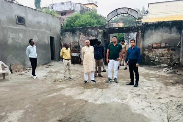 कैंट में गोशाला का कवायद में विधायक