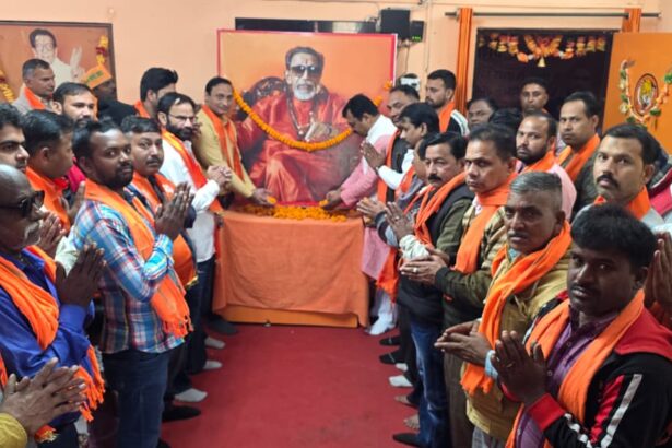 बाला साहेब की पुण्यतिथि पर रक्तदान