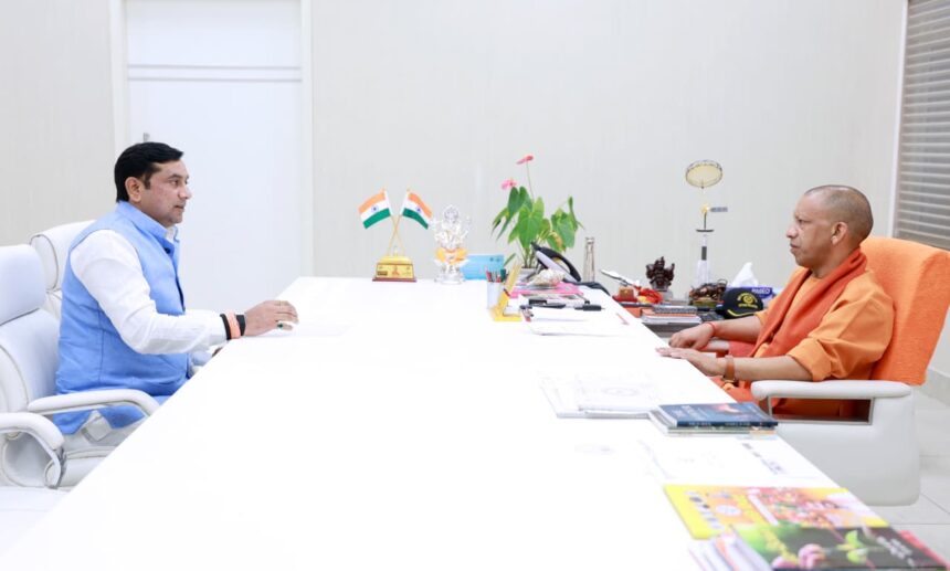 सीएम योगी से मिले डा. साेमेन्द्र