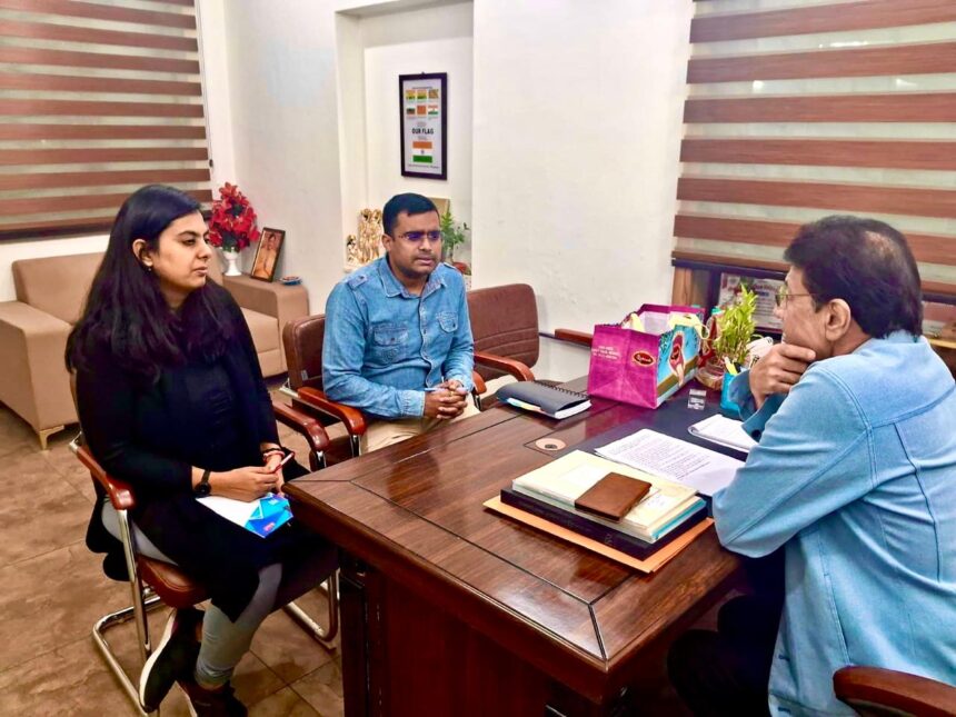 समस्याओं पर सांसद की नगरायुक्त से चर्चा