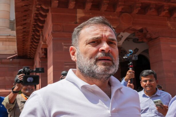 बिकाऊ गैंग की खुली कलई