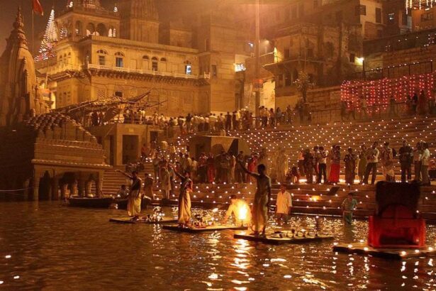 कार्तिक पूर्णिमा पर लाखों ने लगाई डुबकी