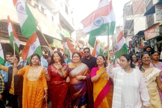 पद यात्रा में बीना वाधवा सबसे आगे