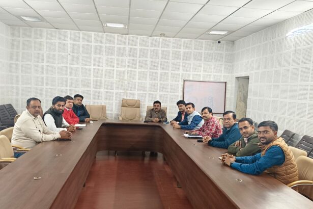 अभियंता संघ की मासिक बैठक